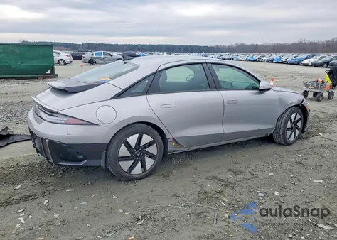 2025 Hyundai Ioniq 6 Se Standard Range z USA, uszkodzony, nr VIN KMHM14AB5SA093029